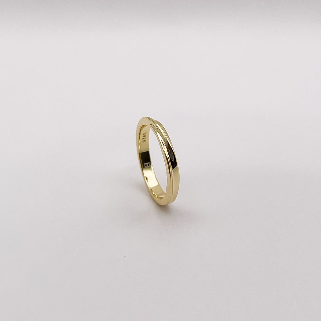 Curve Ring