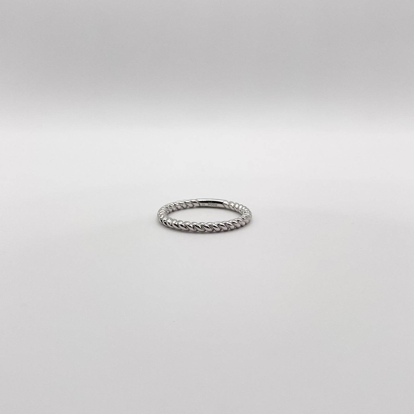 Eternity Twist Rope Ring